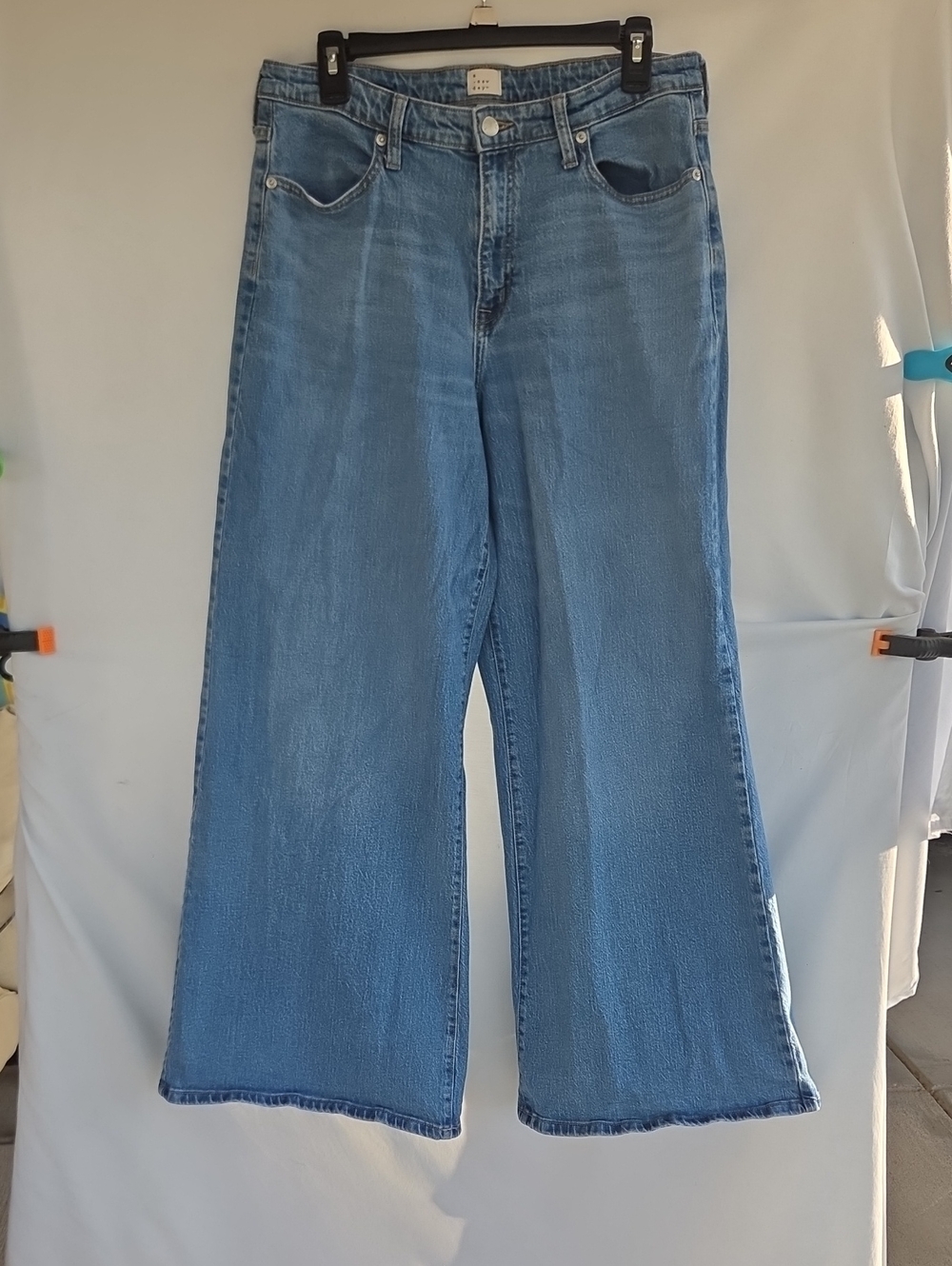 a new day Light Blue Wide-Leg Women’s Jeans Sz 12/31R